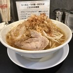 天高く翔べ！ - ラーメン中(300g)　ニンニクマシアブラマシカラメマシ。