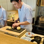 日本料理FUJI - 桃のカット