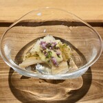 日本料理FUJI - 新玉ねぎと白ミル貝、黄身酢