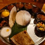 南インド・ビストロ ひつじや 神田店 - 品数豊富なミールス