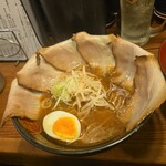 王龍ラーメン - 王龍ラーメンチャーシュー増し(*‘ω‘ *)
