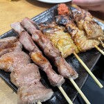 もつ焼 かど - 上タン、てっぽう