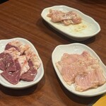焼肉ホルモン 亀萬 - 