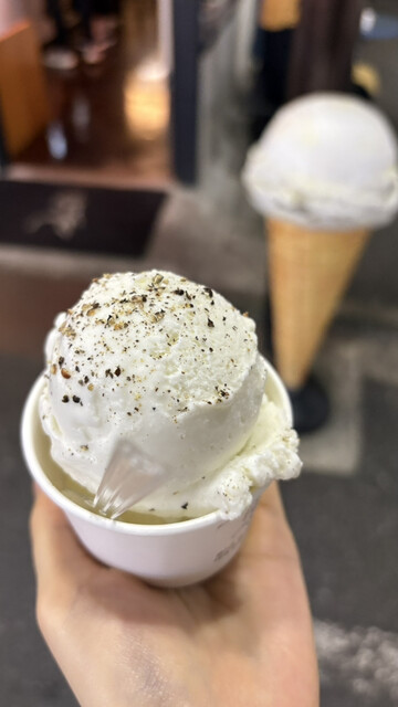 ビッグ ベイビー アイスクリーム （BIG BABY ICE CREAM