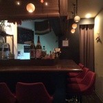 17 BAR - カウンターのみの8席！