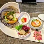 創作四川料理 廣明 - 逸品 北雪牛 珊瑚クラゲ 塩水ウニ 浦河産苺