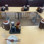 多家良家 - コの字のテーブル