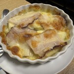とん八 - ベーコンポテトチーズ焼き？