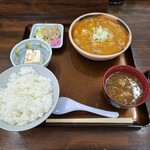 もつ煮屋 日の出 - 
