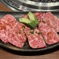 南新宿 和牛焼肉 慶 - カルビ