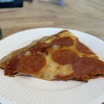 6PEACE PIZZA - ペパロニピザ(Slice 600円)❗️