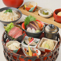 華膳　〜竹籠七種七種盛り合わせと甘味三種盛り合わせ〜