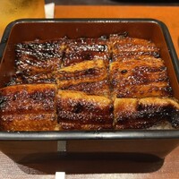 わたべ - うな重(上・地焼き) わたべ - うな重(上・地焼き)