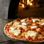 Pizzeria Romana Gianicolo - 薪で焼くローマ風ピッウｔァ