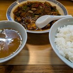 留園 - ・(夜限定)四川麻婆豆腐定食 950円