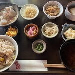 酒宴 菜乃庵 - 一汁八菜農家のお昼ごはん 1390円税込