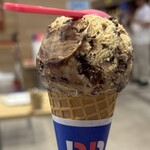 サーティワンアイスクリーム - ジャモカアーモンドファッジ ¥420
レギュラーシングル