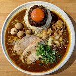 吉田カレー  - ミックス 小・豚 小・玉ねぎアチャール・うずらのアチャール・チキンアチャーリー・オランダ産ゴーダチーズ