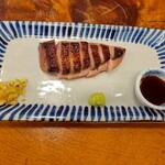 向井酒の店 - 鴨ロース(炭火焼き)