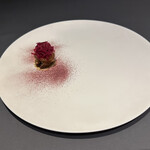 プレゼンテ スギ - キョン　お好み焼き風
      　発酵生姜
      　大根すりおろし　ソテー　ヒバオイル
      　紫キャベツ　発酵紫キャベツパウダー