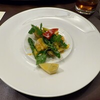 中国料理 天廣堂 - 新鮮大エビと旬野菜の塩漬け卵炒め
