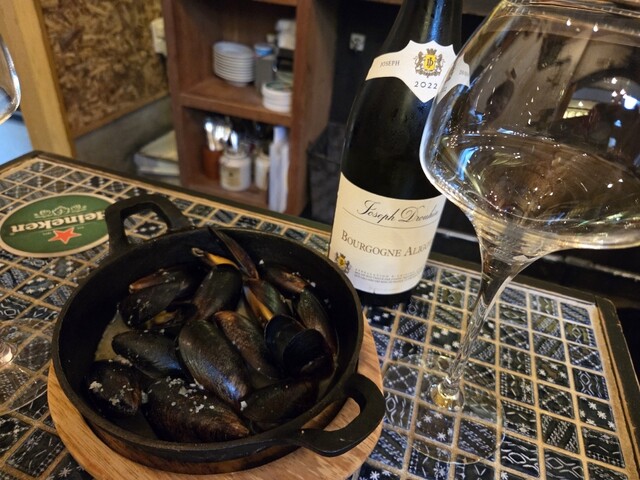 欧州酒場バルエスコンディーテ（ESCONDITE） - 天童（ワインバー）の写真