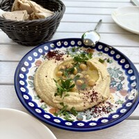 Trattoria Tabule - ひよこ豆のディップ フムス　900円