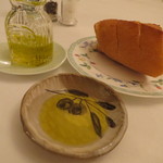 レストラン プサリア - 【再訪２】牛窓オリーブオイルとパン