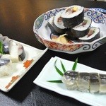 30549605 - 太巻き、鮎寿司、鯖寿司