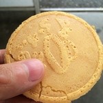 旅がらす本舗清月堂 - ミルククリームを鉱泉せんべいで挟んだ一品。柔らかな味わいが美味しい一品です(●･ω･)/