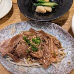 大衆酒場まるや - ベルジンギスカン炒め