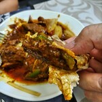 Zam Zam Khare - ロティで挟んでパクリ