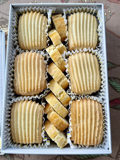 Cheesy Sweets Counter （チージィー スイーツ カウンター） - 魚津