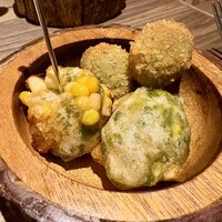 トラットリア トロンコ - ゼッポリーニ（とうもろこし、青海苔）