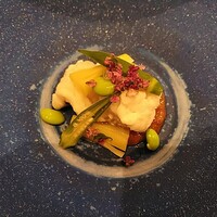SHARI赤坂 / 鉄板焼みたき赤坂 - 鱧と水タコの梅鰹ソース和え　梅鰹ソースが絶品。梅の酸味の突出さを鰹のコクと旨みと苦味で和らげる。