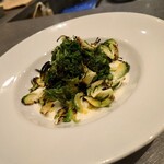 東灯 - ケールと芽キャベツの