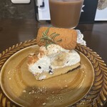 猫喫茶 ネコブ - バナナのケーキ