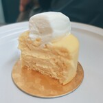 ノミガワスイーツ - チーズスフレケーキ