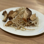 レストランKameju - エリンギともやし炒め