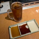 焼肉やっちゃん - 烏龍茶とタレセット