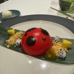 Issaya Siamese Club - 