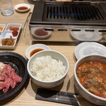 ここ肉 - 