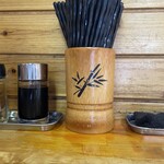 小三郎 - 竹素材風の箸置き