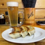 小三郎 - 焼き餃子と生ビール
