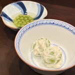 酒亭 田中 - 箸休め(シャインマスカットの白和え・碓井豆甘煮)