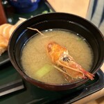割烹 Machizushi 水戶本店 - 帶頭蝦的味噌湯。