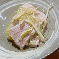 温石 - 津軽海峡を抜け、下北の尻労を右折して三陸の延縄も逃れた本鮪。黒潮にぶつかったところでスピードダウンしたのか、焼津の定置網に迷い込みました\(//∇//)\