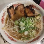 らーめん・つけ麺　よろしく - こってりとんこつ醤油ラーメン880円