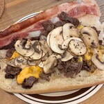 フーディカル ヒーローズ - マッシュルームチーズステーキ+ベーコン