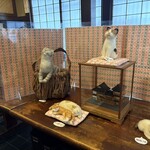 はん亭 - 猫の置物。かわいい。